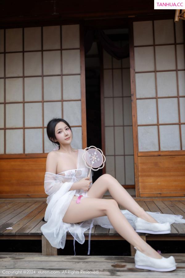 鱼子酱fish  [XiuRen]高清写真图 2024.07.26 No.8927 鱼子酱Fish 美腿性感第6张图片